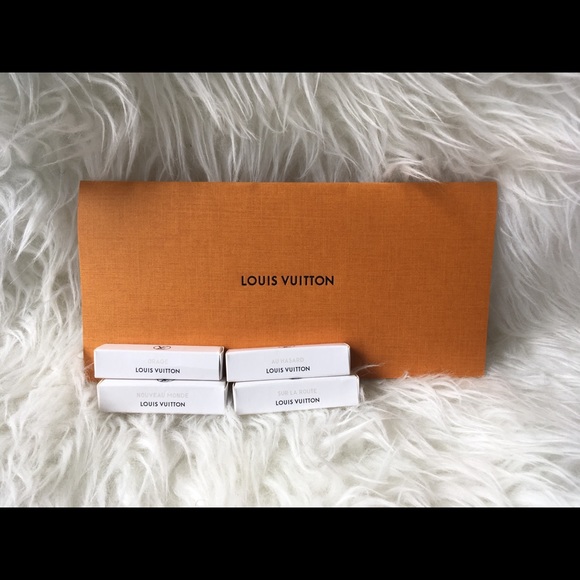 Louis Vuitton Other - Louis Vuitton Sample
